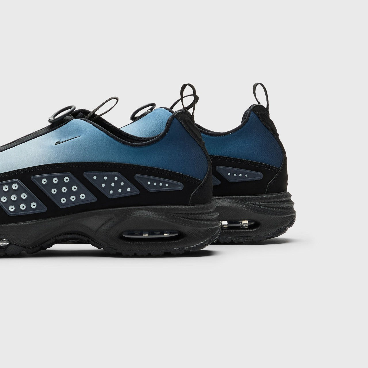 Women Kith Nike WMNS Air Max SNDR - Fade Obsidian / Black / Grey Haze