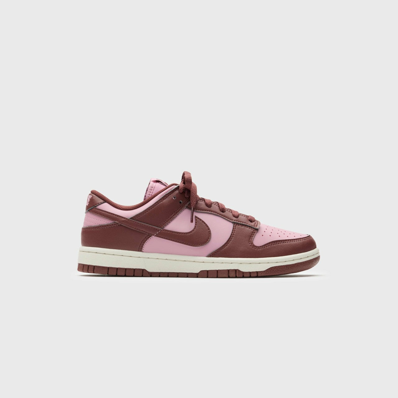 Women Kith Nike WMNS Dunk Low Next Nature - White / Elemental Pink
