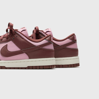 Women Kith Nike WMNS Dunk Low Next Nature - White / Elemental Pink