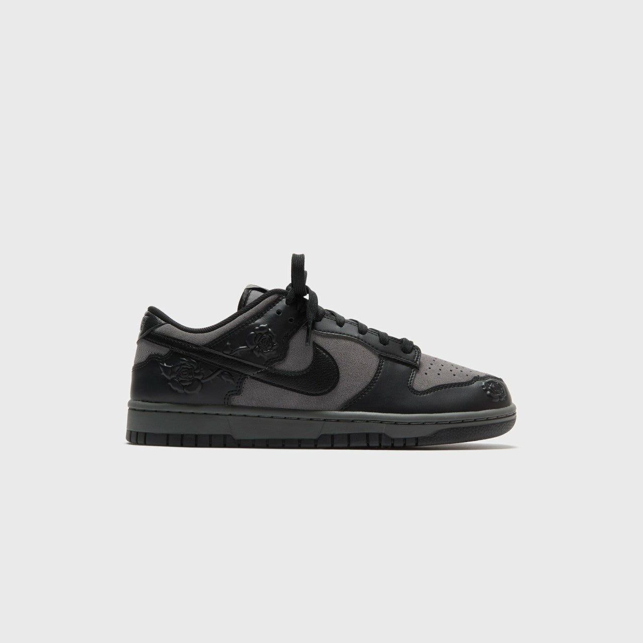 Women Kith Nike WMNS Dunk Low SE - Iron Grey / Black / Iron Grey