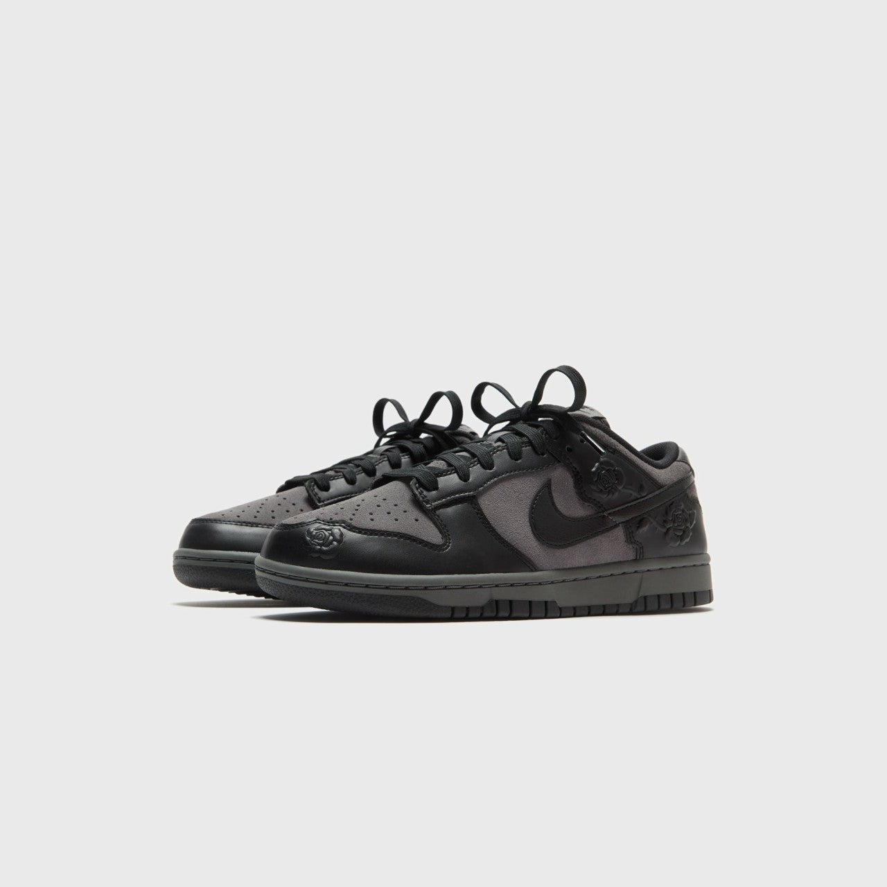 Women Kith Nike WMNS Dunk Low SE - Iron Grey / Black / Iron Grey
