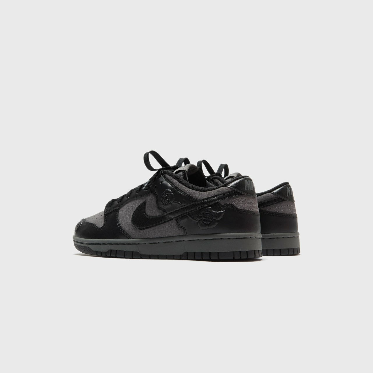 Women Kith Nike WMNS Dunk Low SE - Iron Grey / Black / Iron Grey
