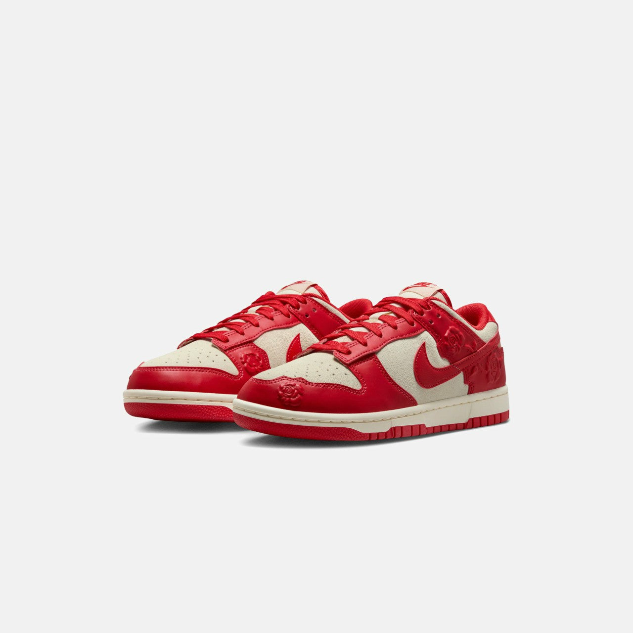 Women Kith Nike WMNS Dunk Low SE - Coconut Milk / University Red / Pale Ivory