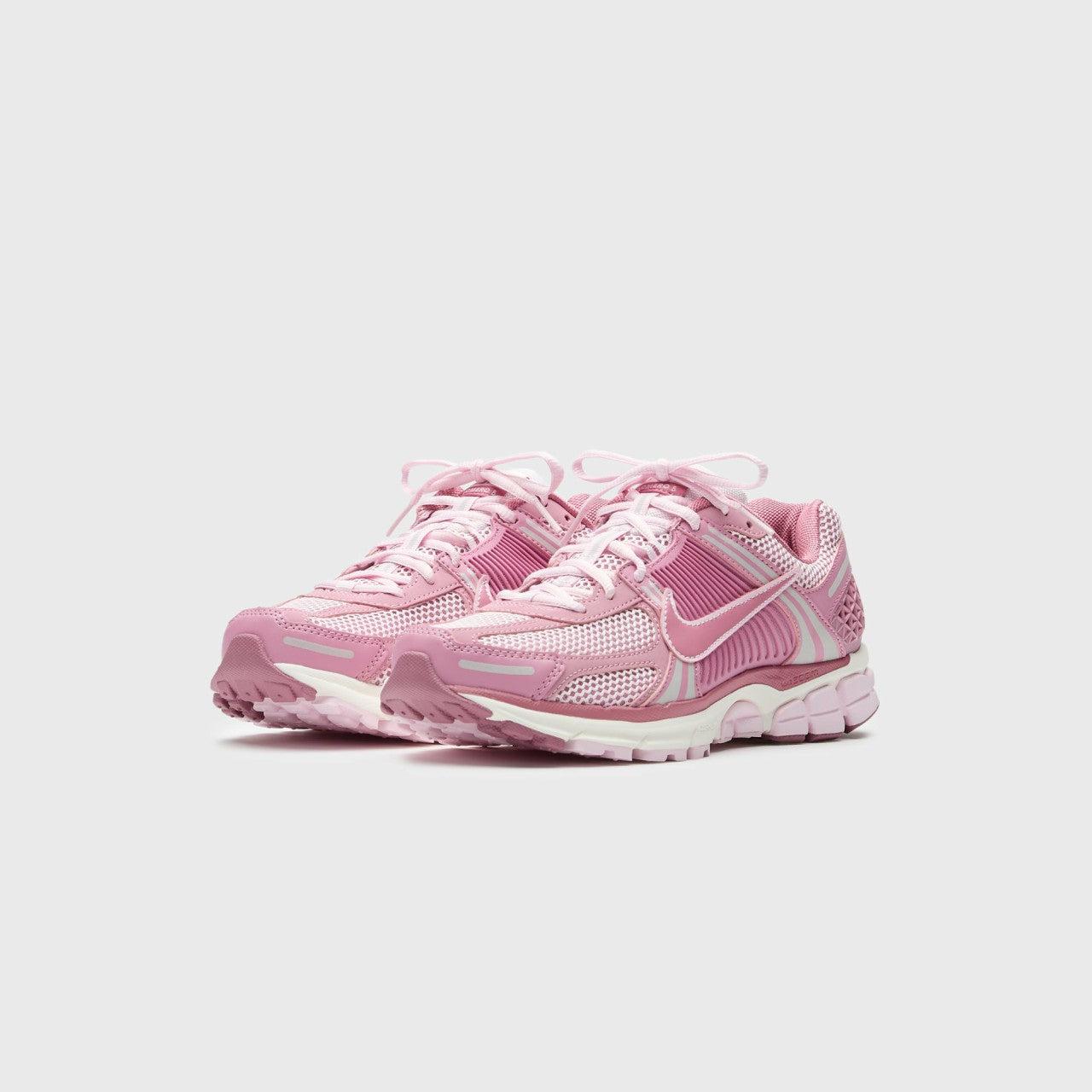 Women Kith Nike WMNS Zoom Vomero 5 - Elemental Pink / Desert Berry