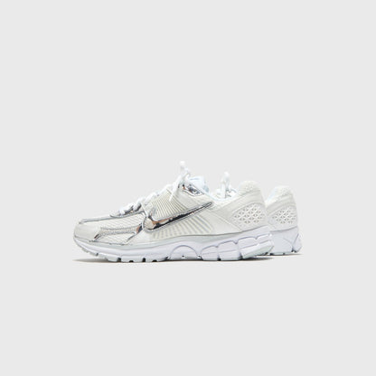 Women Kith Nike WMNS Zoom Vomero 5 - Metallic White / Metallic Silver / Summit Wh