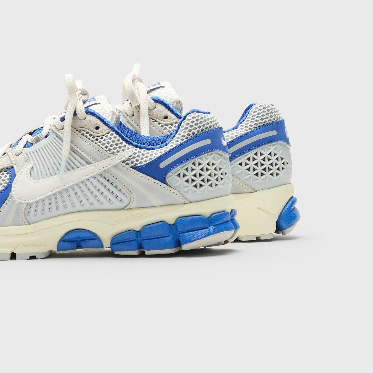 Women Kith Nike WMNS Zoom Vomero 5 - Game Royal / White / Coconut