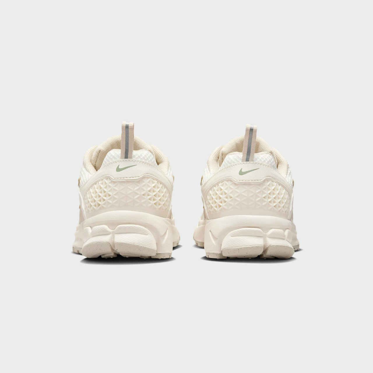 Kids Kith Nike Grade School Zoom Vomero 5 - Sand Drift / Pale Ivory