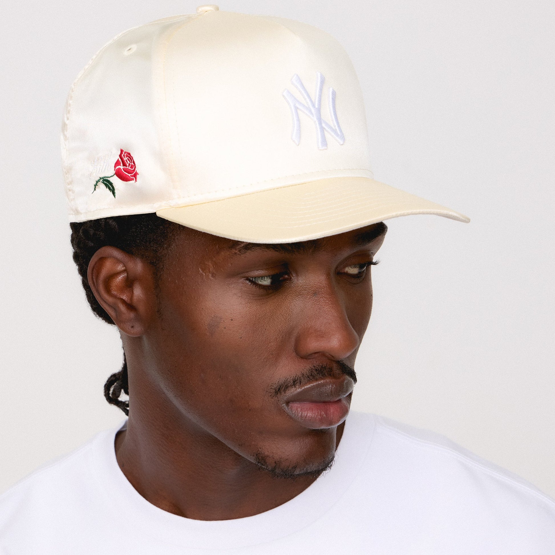 Men Kith Kith & New Era for the New York Yankees Satin 9FORTY Snapback - Arete