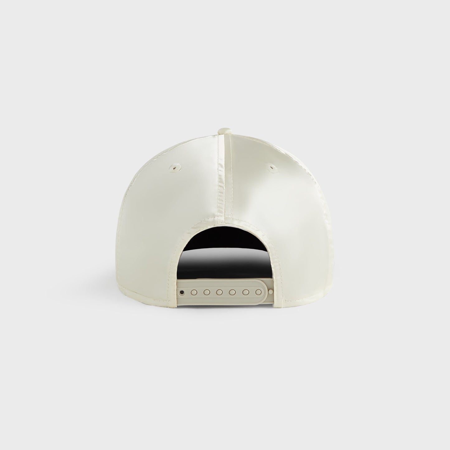 Men Kith Kith & New Era for the New York Yankees Satin 9FORTY Snapback - Arete