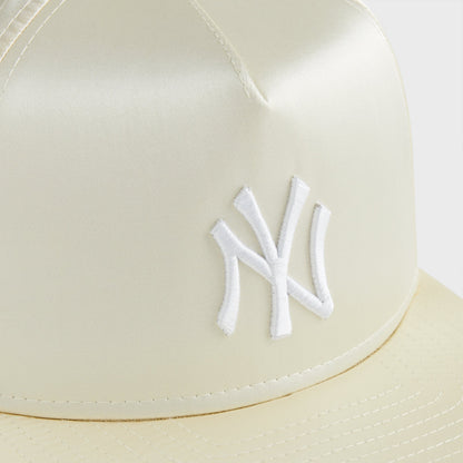 Men Kith Kith & New Era for the New York Yankees Satin 9FORTY Snapback - Arete