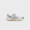 White / Mint Tint