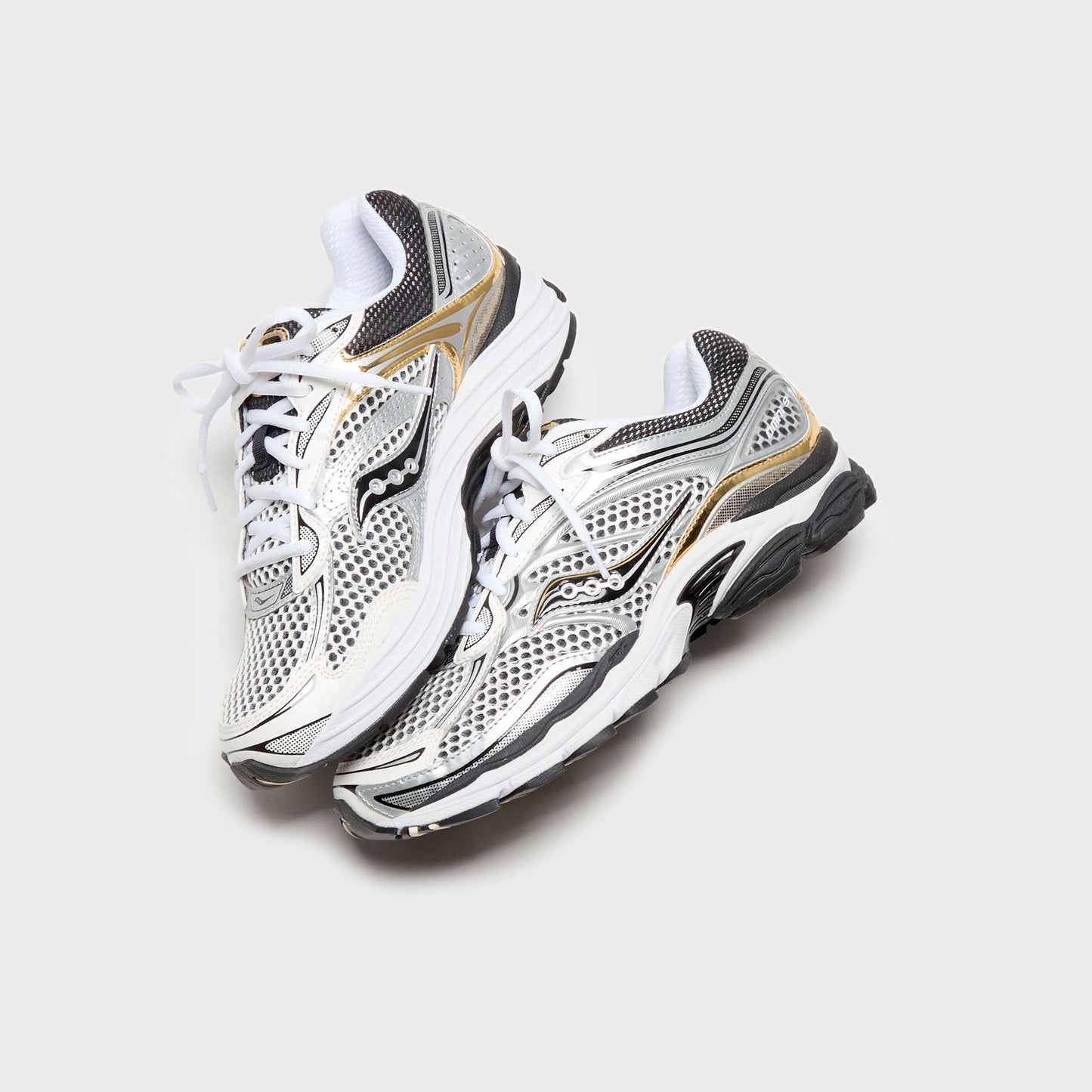 Men Kith Saucony Progrid Omni 9 - Silver / Gold