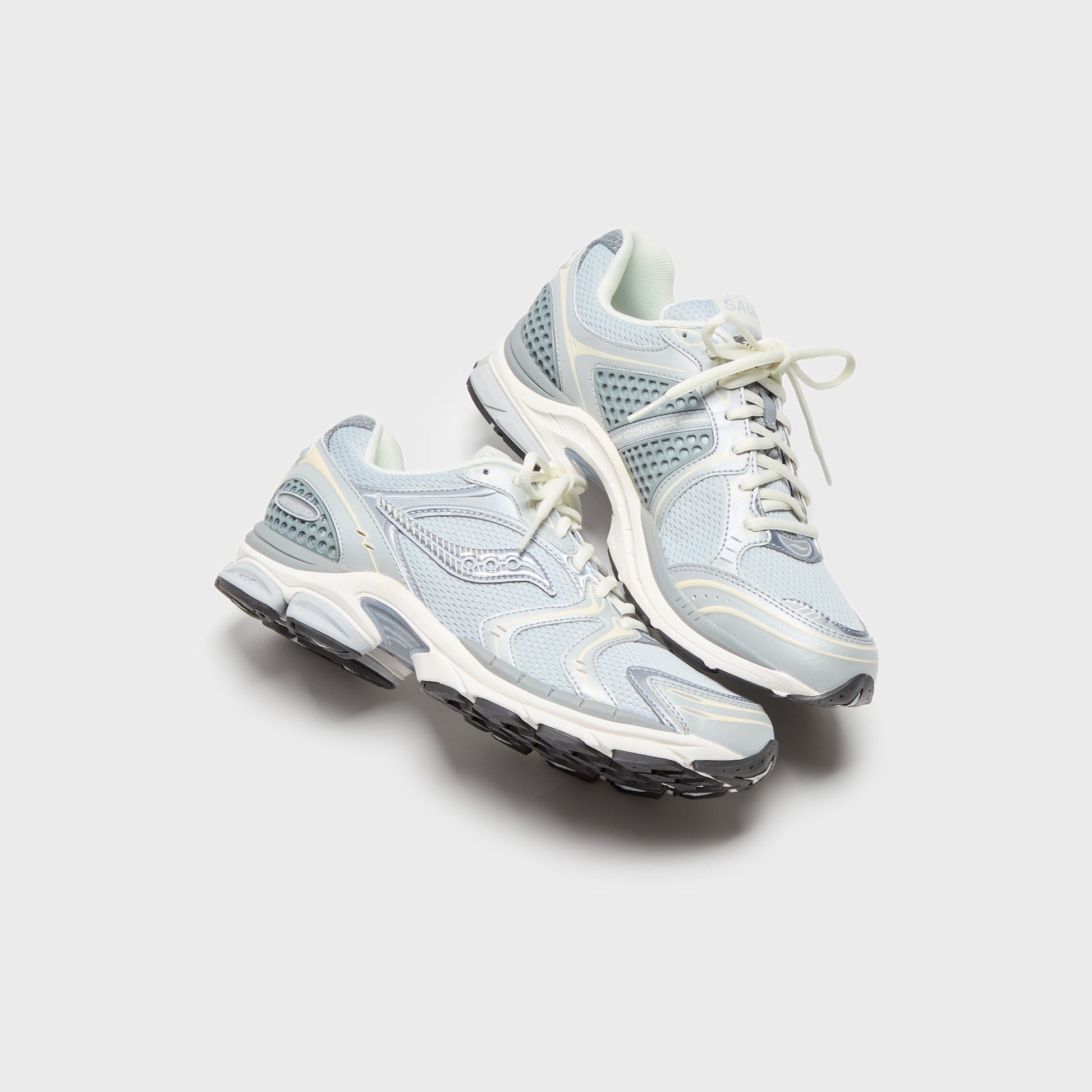 Men Kith Saucony Progrid Triumph 4 - Light Grey