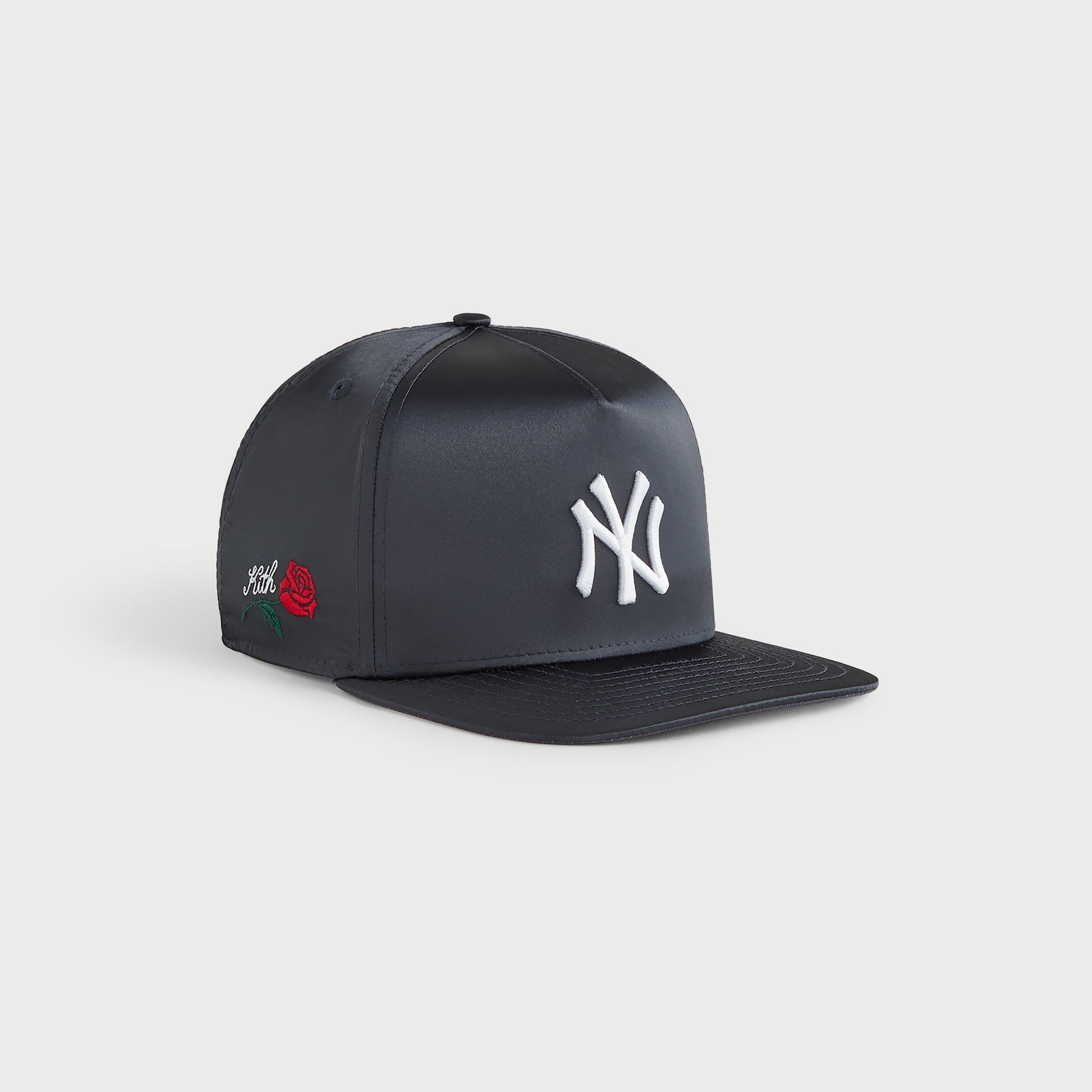 Men|Kids Kith Kith & New Era for the New York Yankees Satin 9FORTY Snapback - Vague