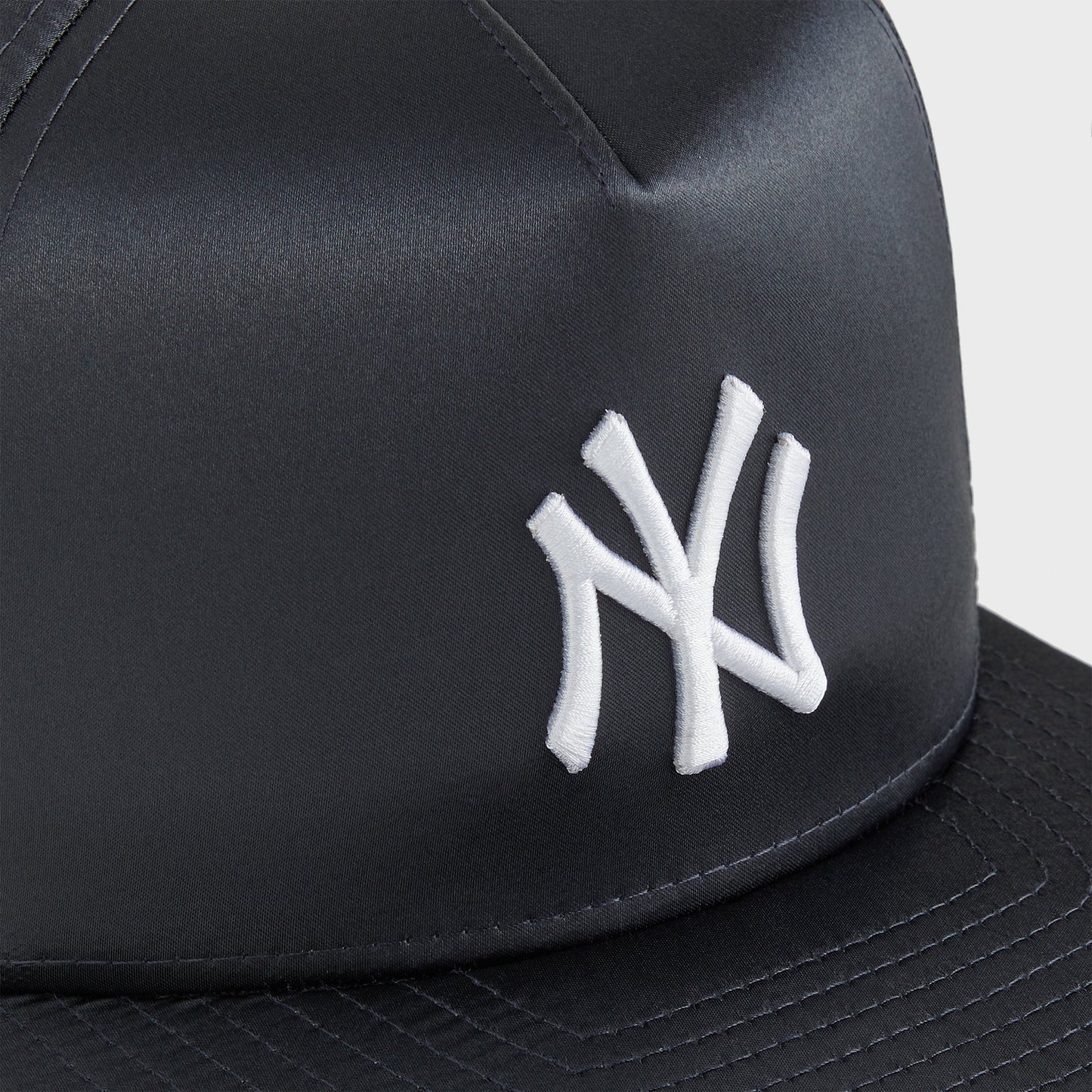 Men|Kids Kith Kith & New Era for the New York Yankees Satin 9FORTY Snapback - Vague