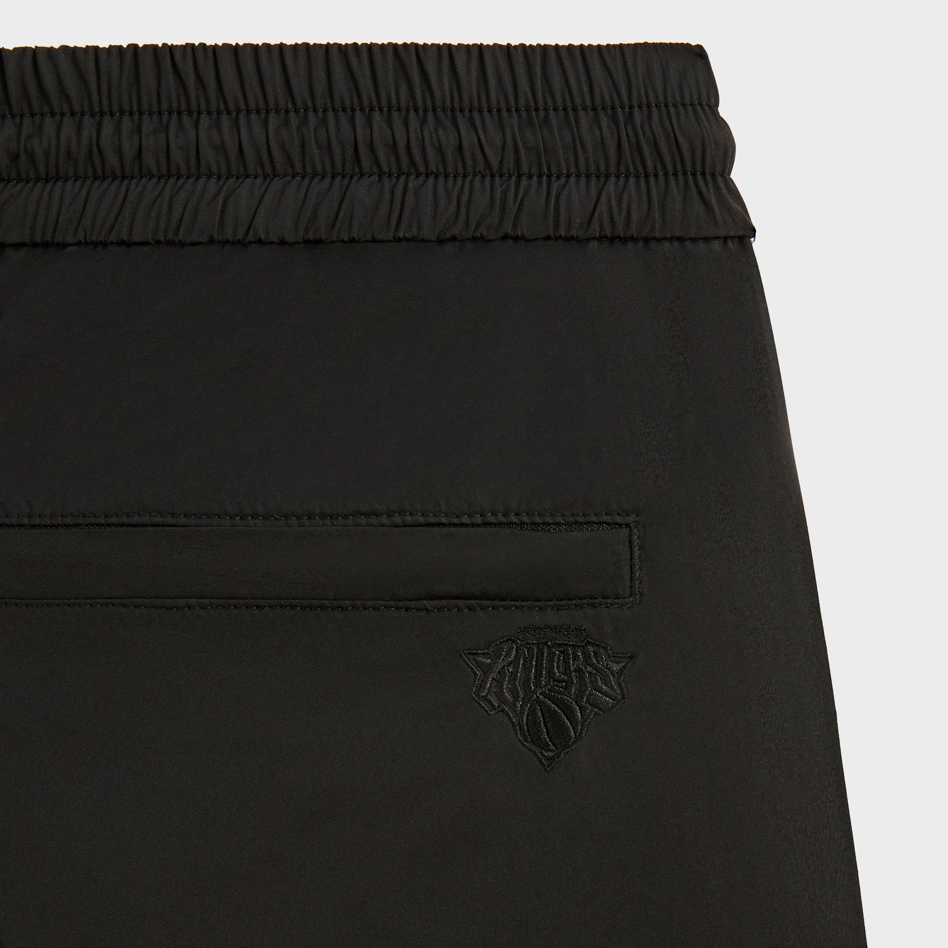 Men Kith Kith for the New York Knicks Ball Nylon Wide Leg Pant - Black