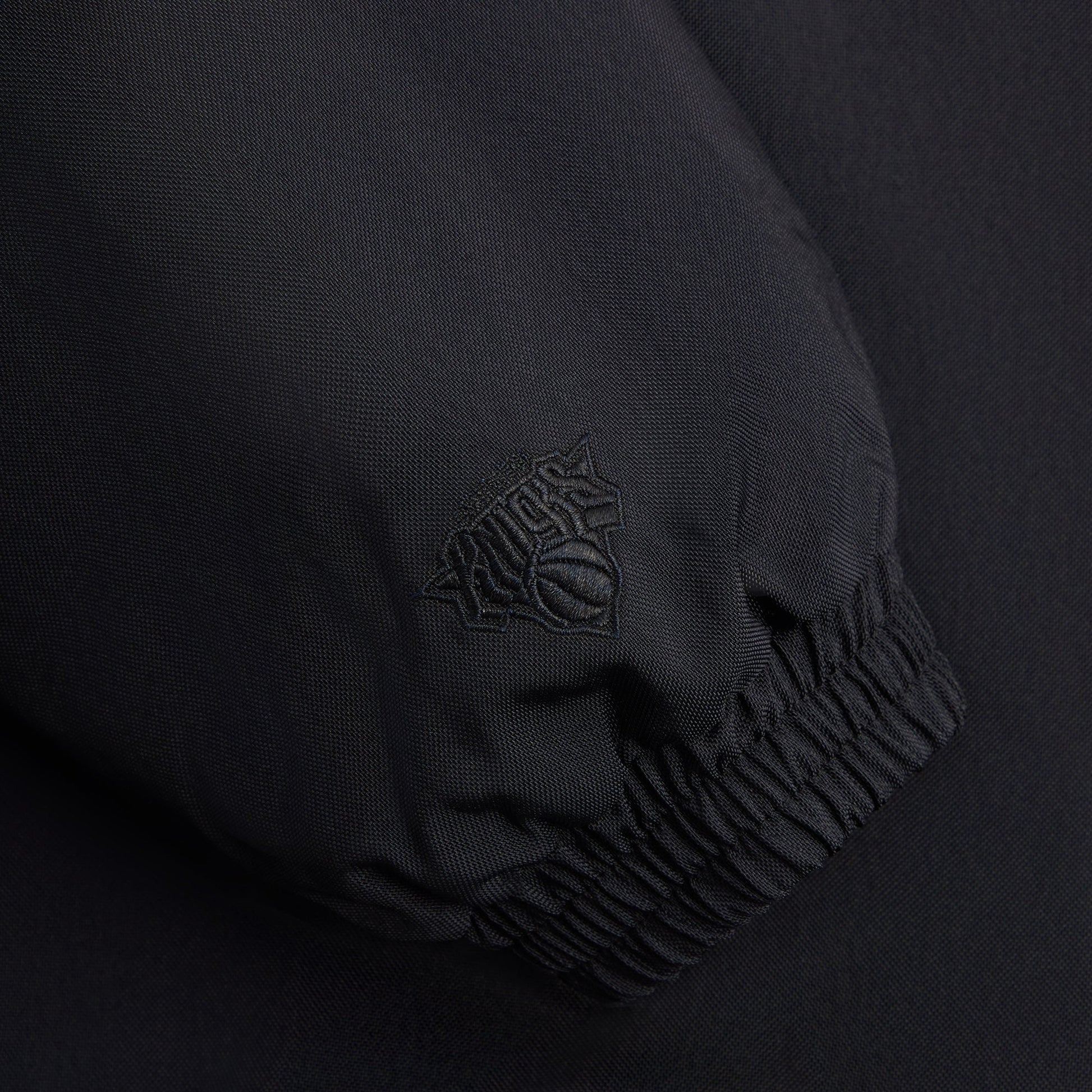 Men Kith Kith for the New York Knicks Wings Quarter Zip Anorak - Black