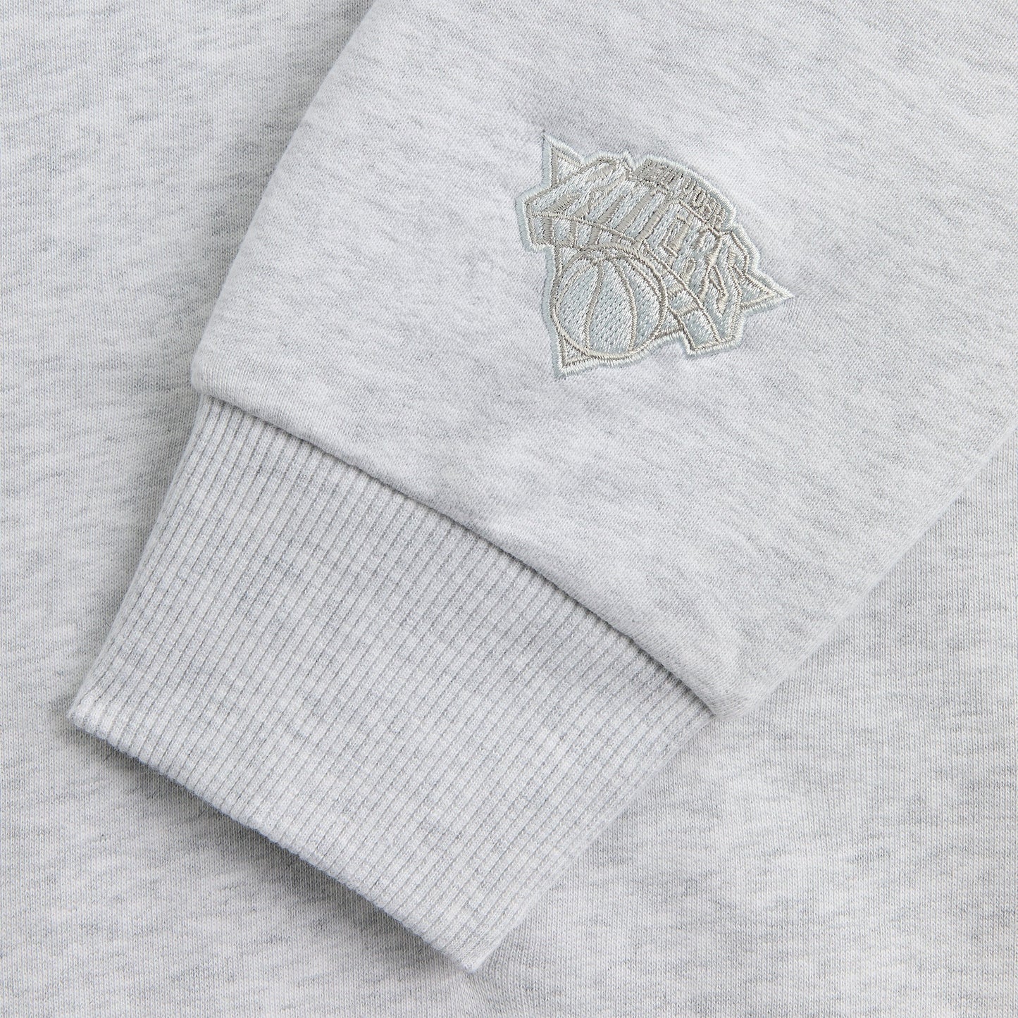 Men Kith Kith for the New York Knicks Y2K Vintage Nelson Crewneck - Light Heath
