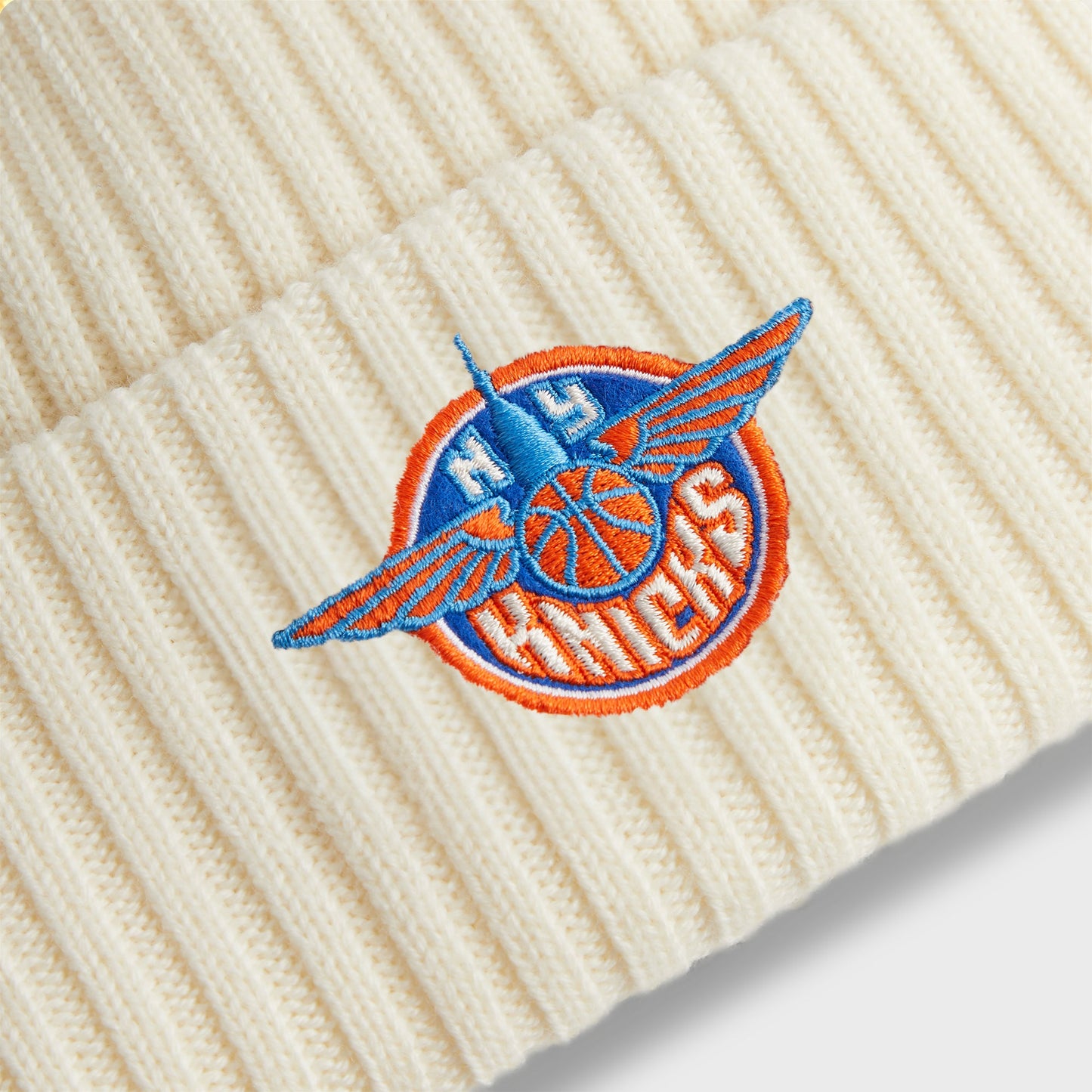 Men Kith Kith for the New York Knicks Wings Logo Beanie - Sandrift