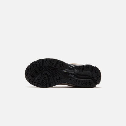 Men Kith New Balance 2002R - Driftwood / Rich Earth