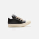Black / Milk