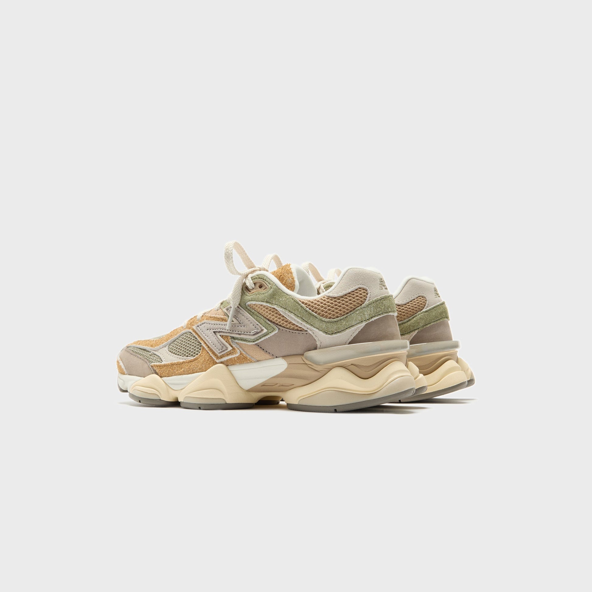 Men Kith New Balance 9060 - Olivine / Great Plains / Arid Stone