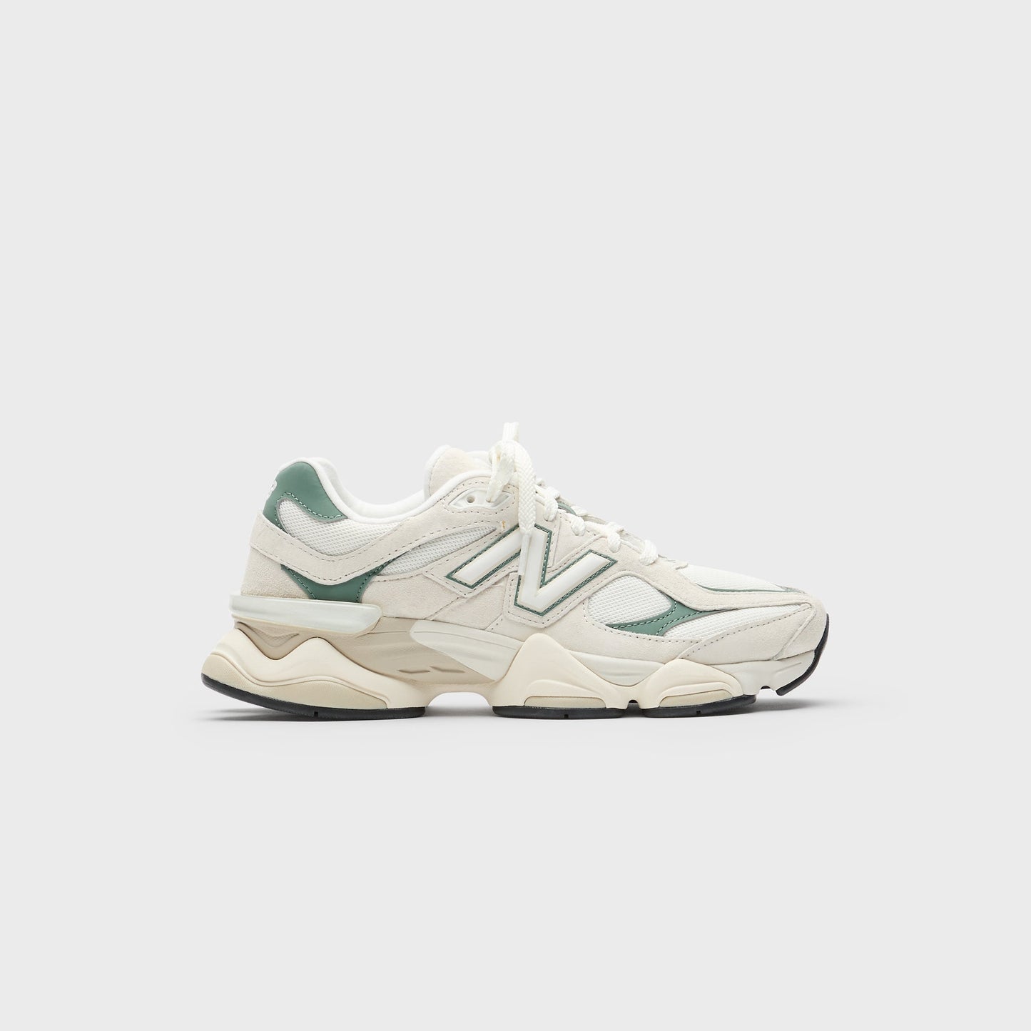 Men Kith New Balance 9060 - Linen / Dark Juniper