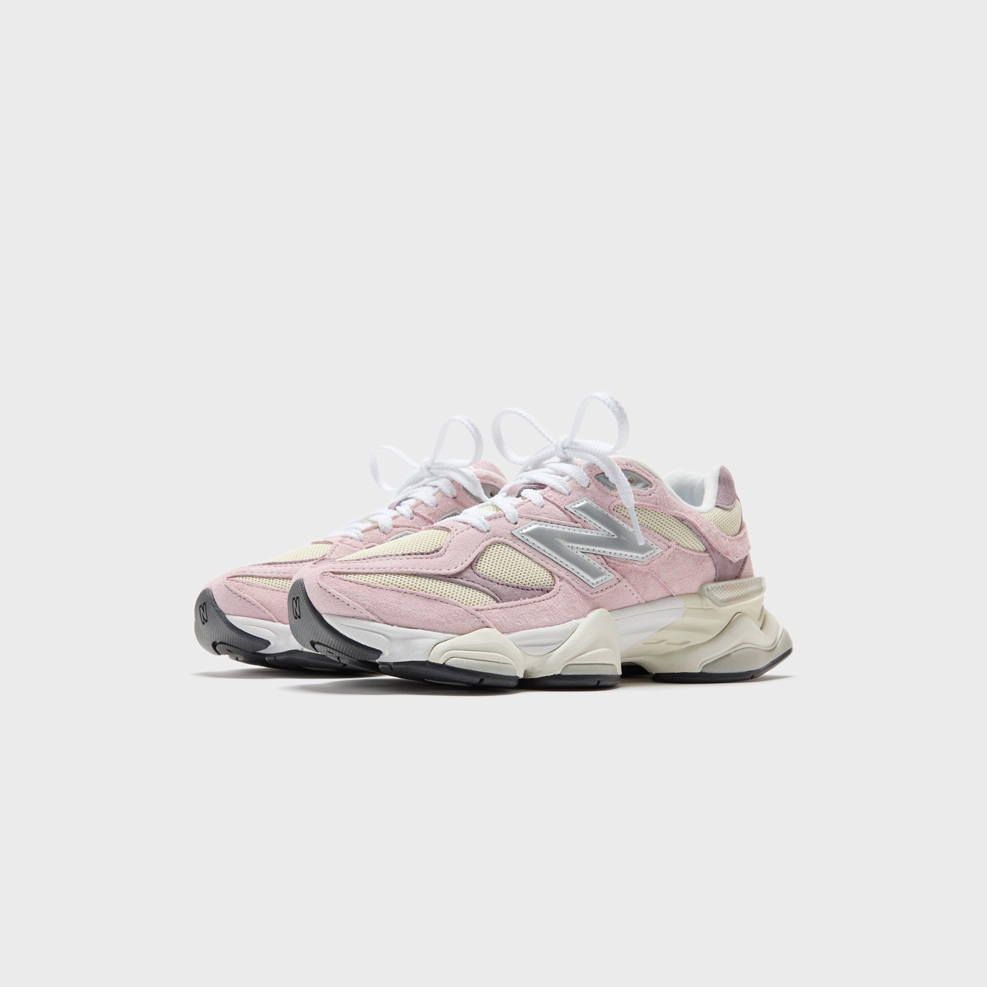 Men Kith New Balance 9060 - Rose Sugar / /Angora / Ice Wine