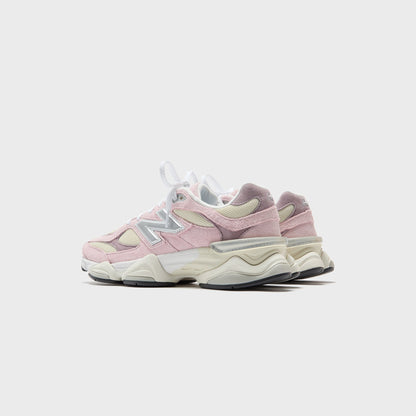 Men Kith New Balance 9060 - Rose Sugar / /Angora / Ice Wine