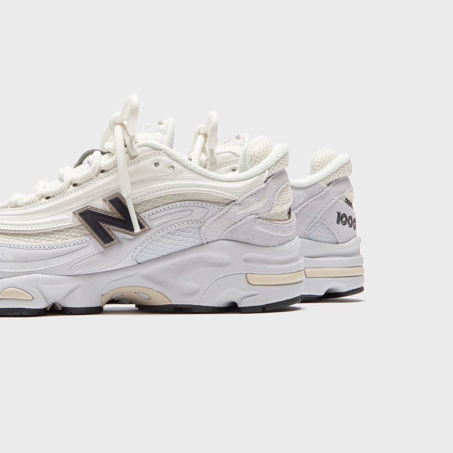 Women Kith New Balance M1000 - Pearl Grey