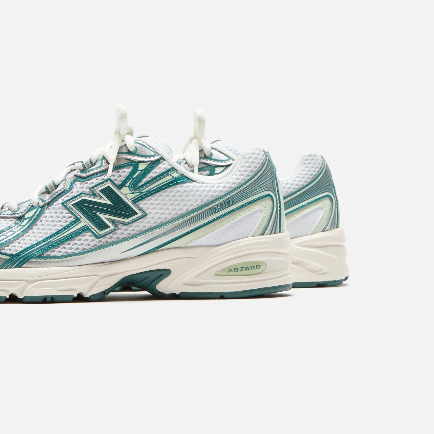 Men Kith New Balance 740 - White / Marsh Green / Sea Salt