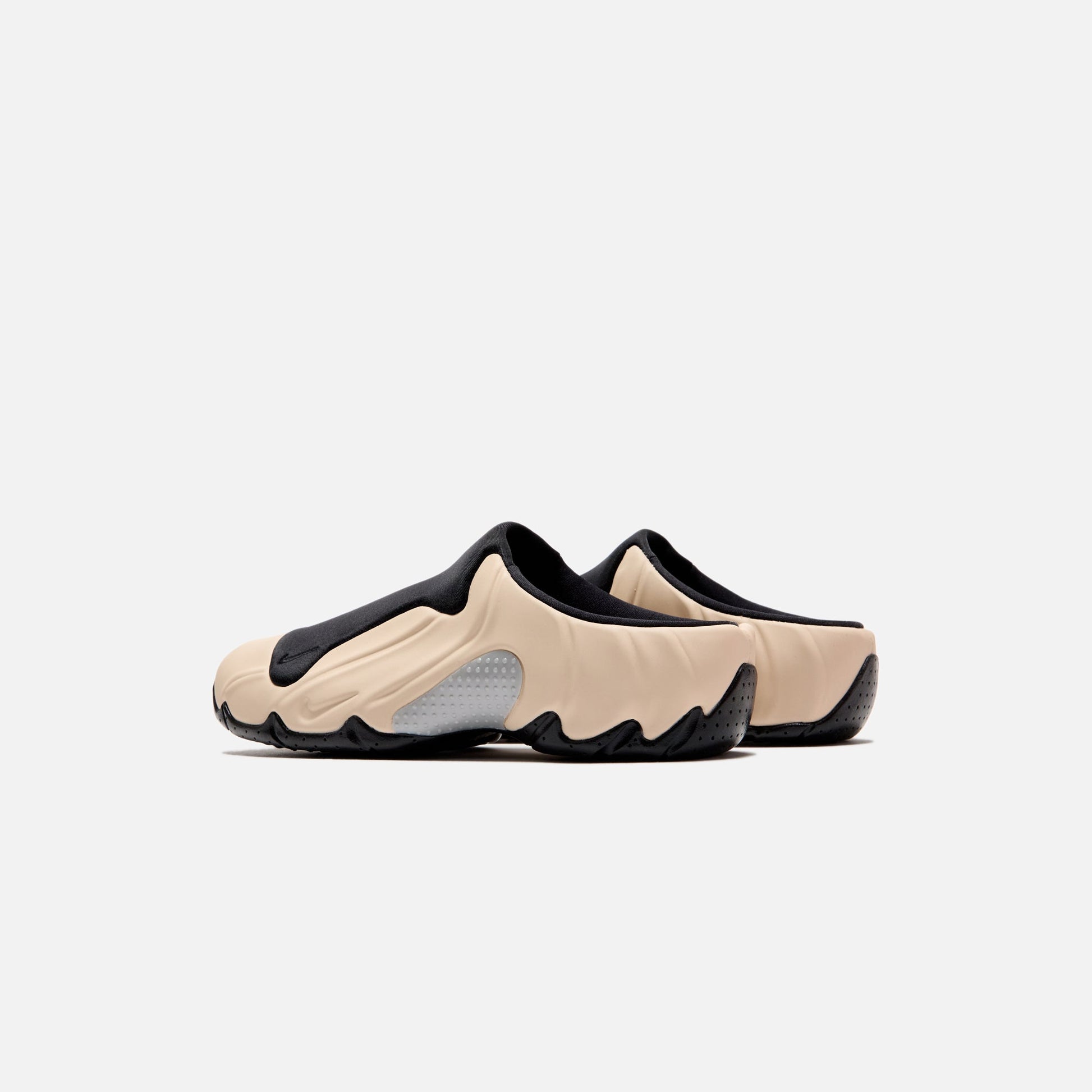 Men Kith Nike Clogposite - Sanddrift / Black / Metallic Silver / University Red