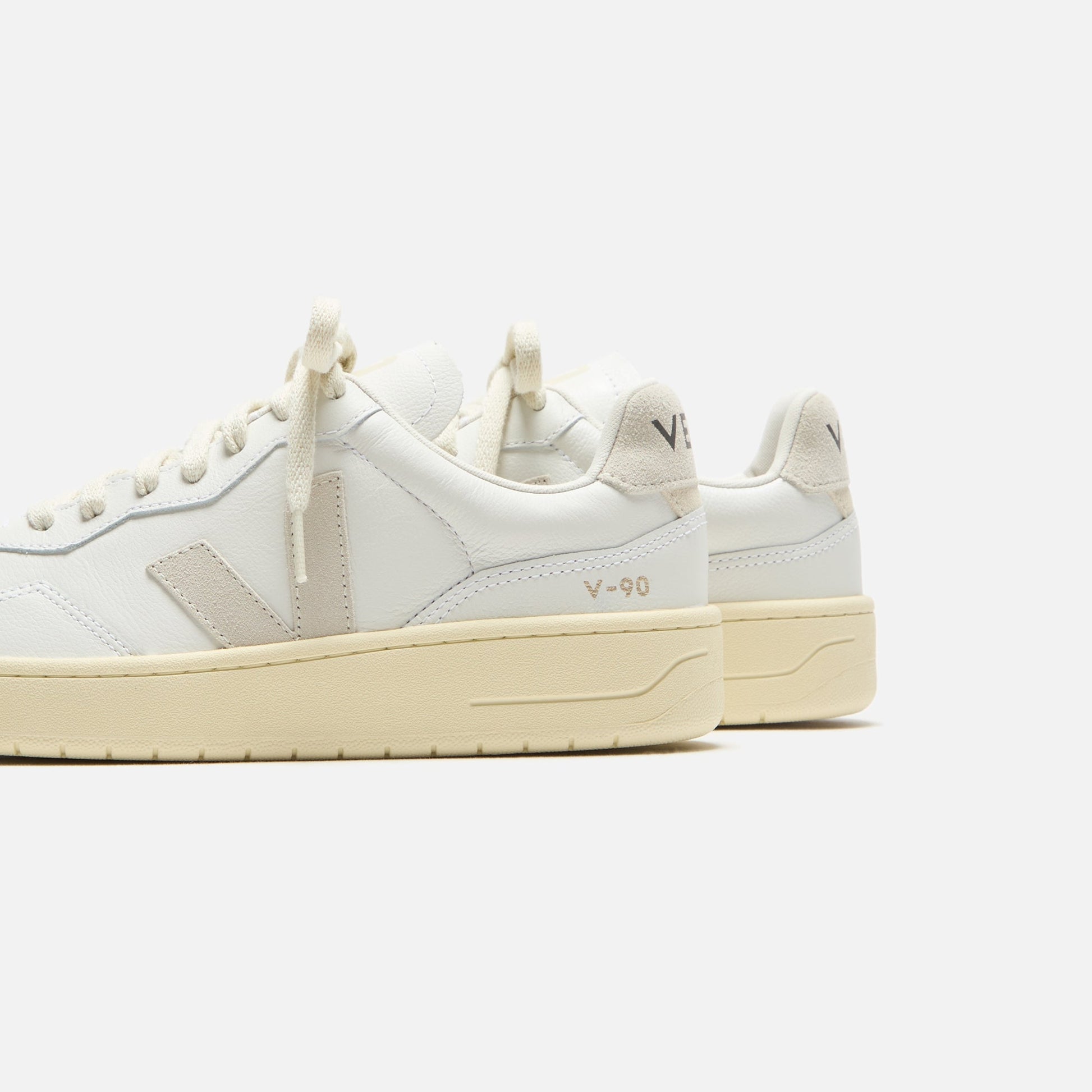 Men Kith Veja V-90 - Extra White / Natural