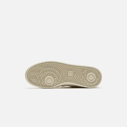 Men Kith Veja V-10 - Multico Cashew Pierre
