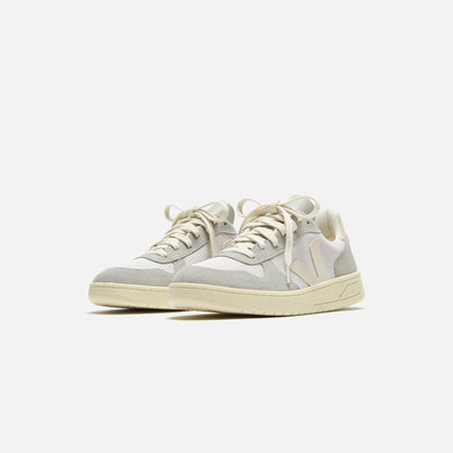Men Kith Veja V-10 - Light Grey Pierre