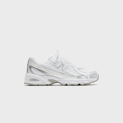 Men Kith New Balance 740 - Silver / White