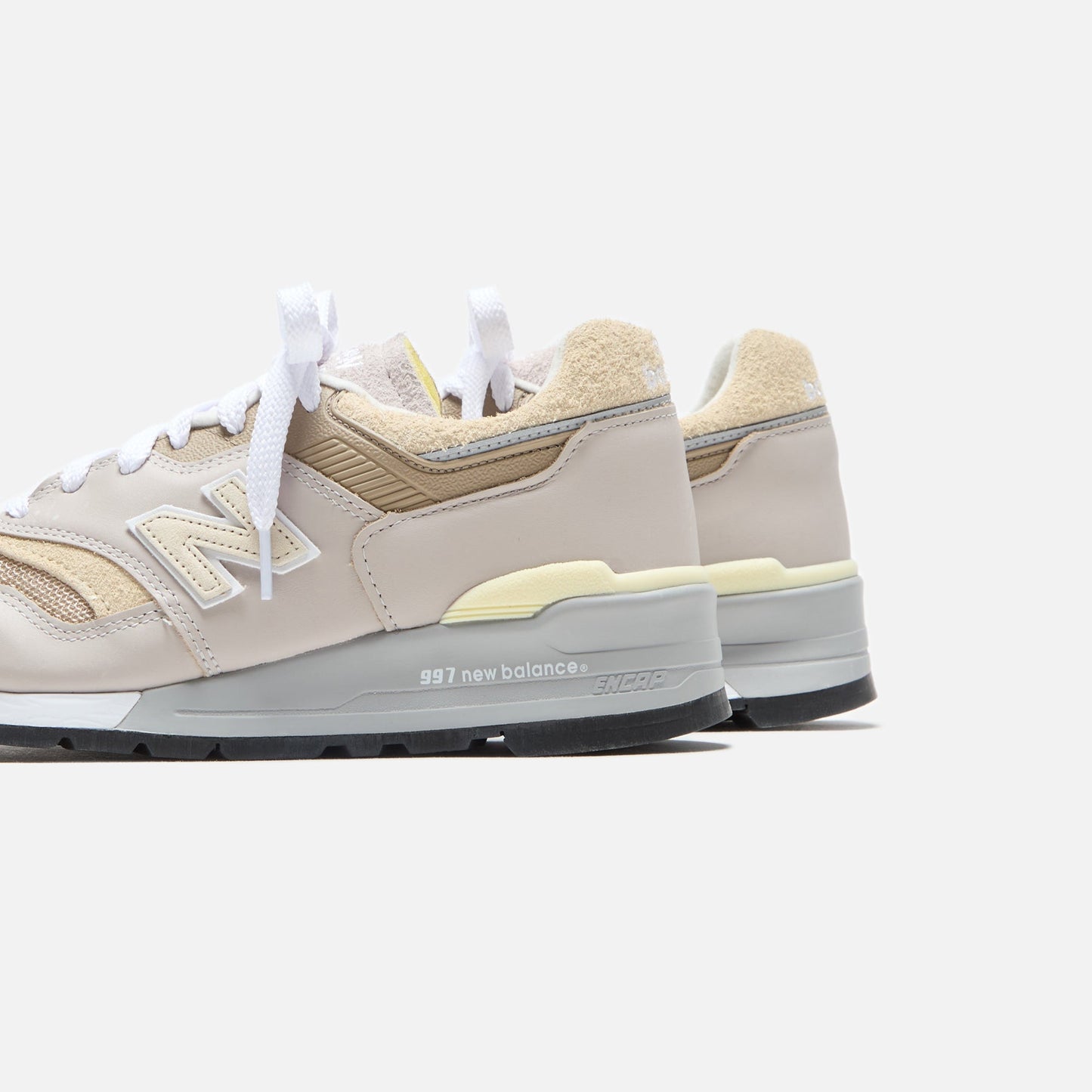 Men Kith New Balance Made in USA 997 - Moonrock / Driftwood