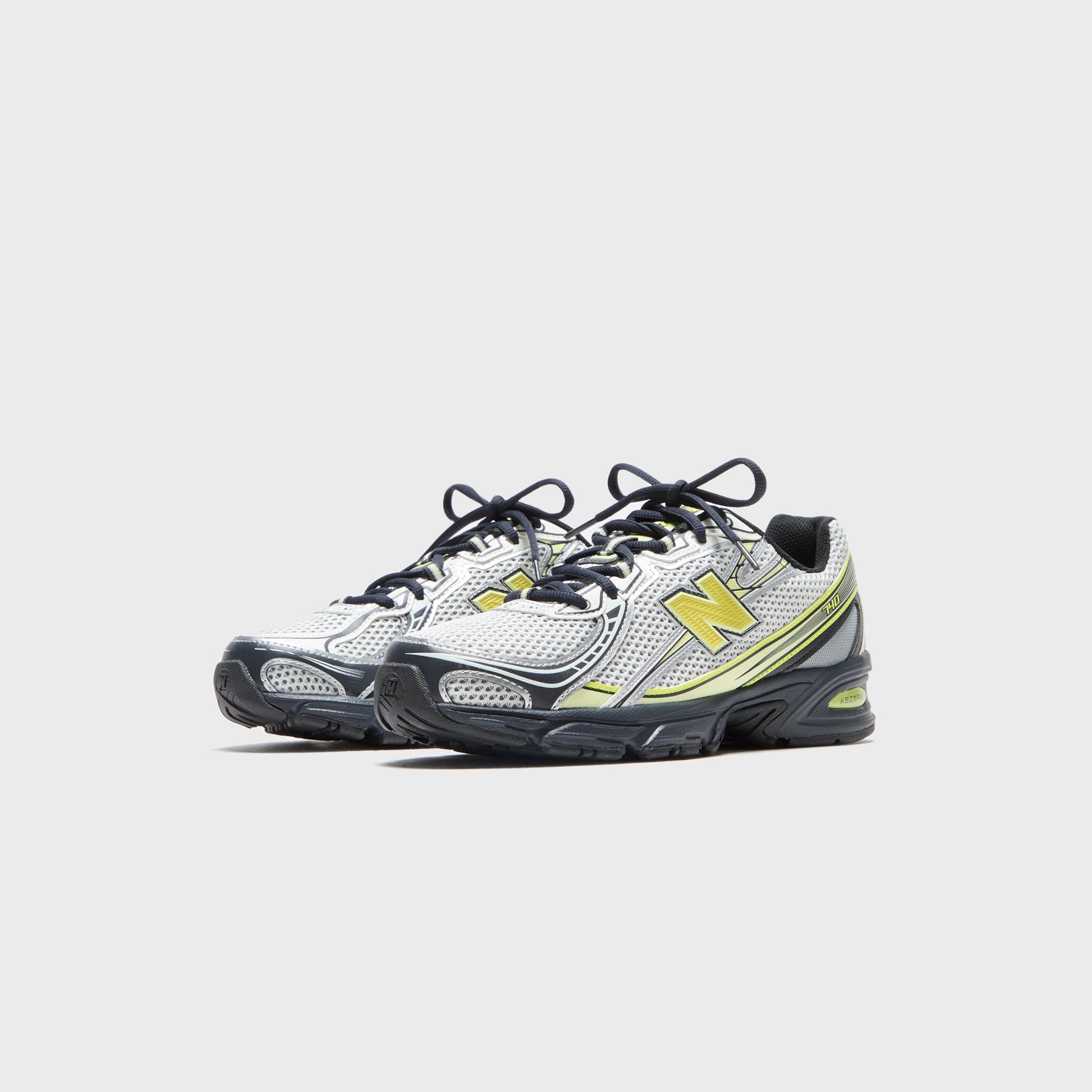 Men Kith New Balance 740 - Sea Salt / Phantom / Firefly