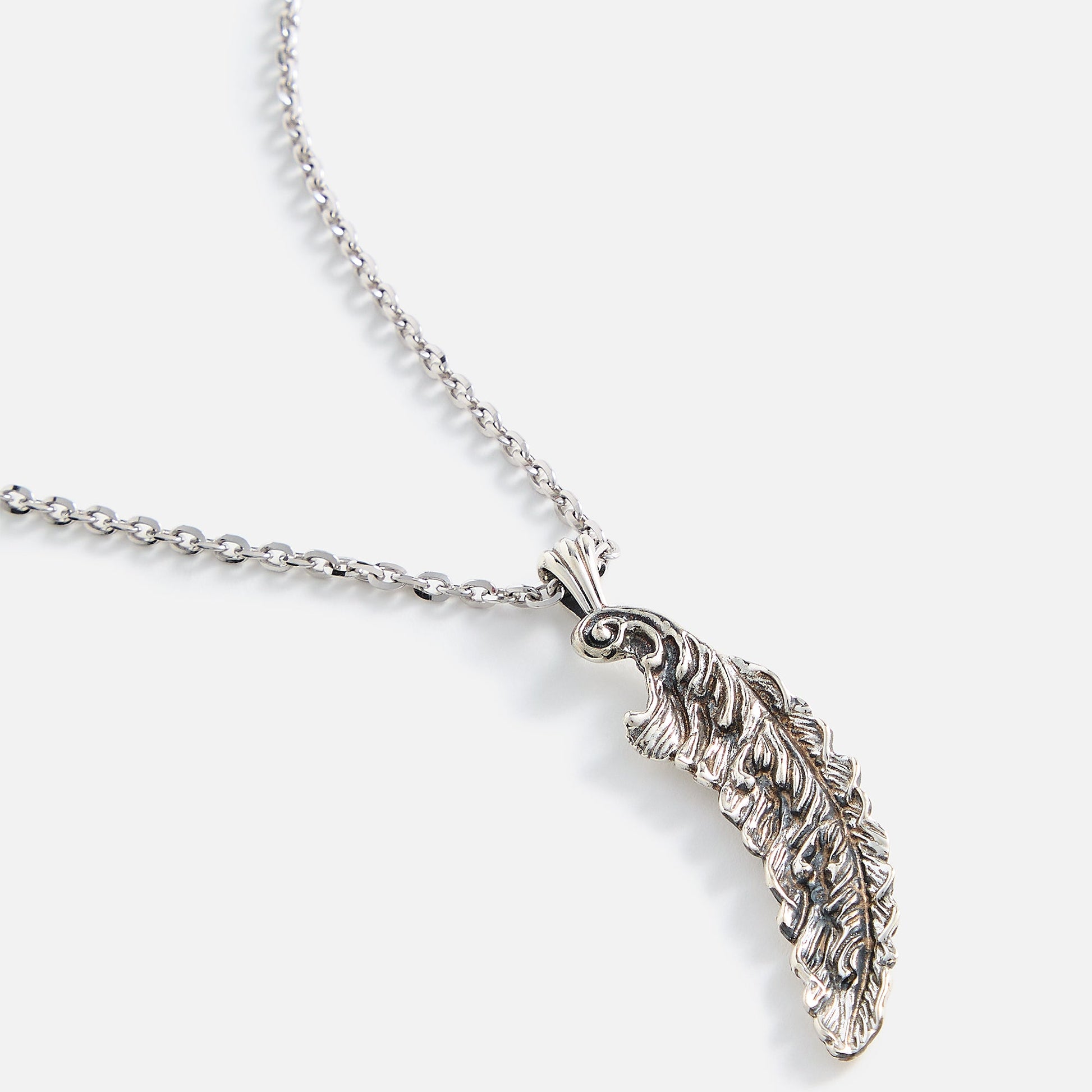 Men Kith Emanuele Bicocchi Feather Pendant Necklace - Silver