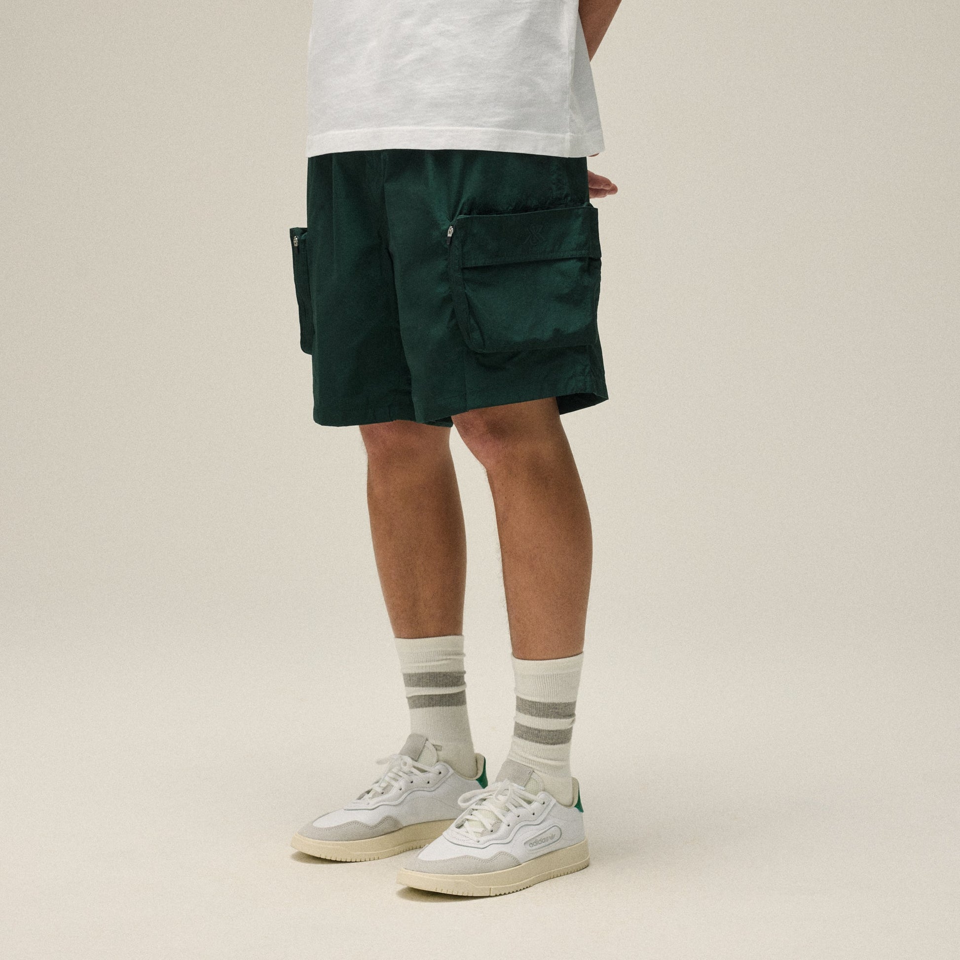 Men Kith Kith Wrinkle Nylon Evan Cargo Short - Stadium