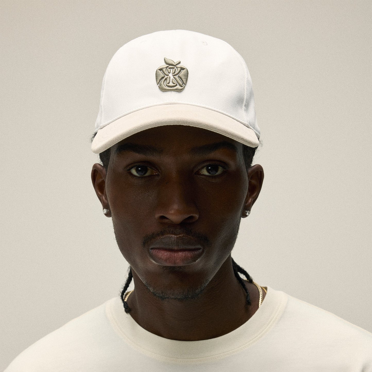 Men Kith Kith Two Tone Suede Brim Aaron Classic Cap - White