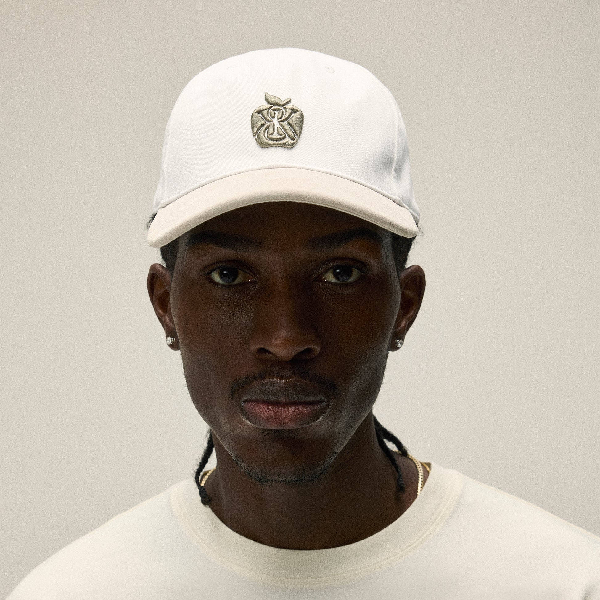 Men Kith Kith Two Tone Suede Brim Aaron Classic Cap - White