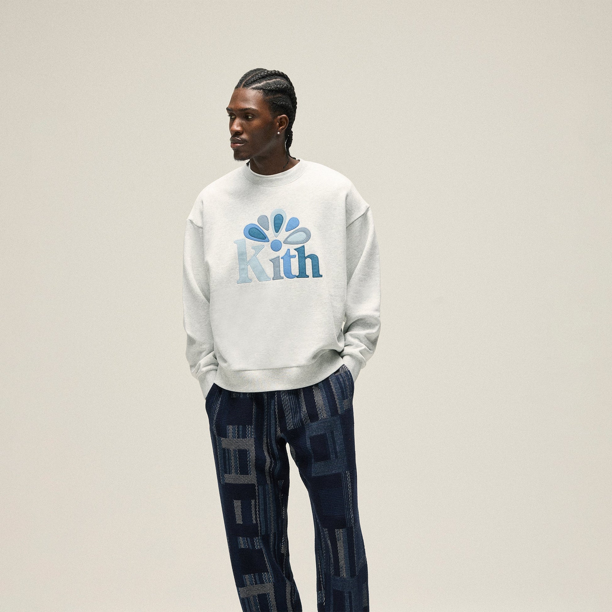 Men Kith Kith Serif Applique Nelson Crewneck - Light Heather Grey