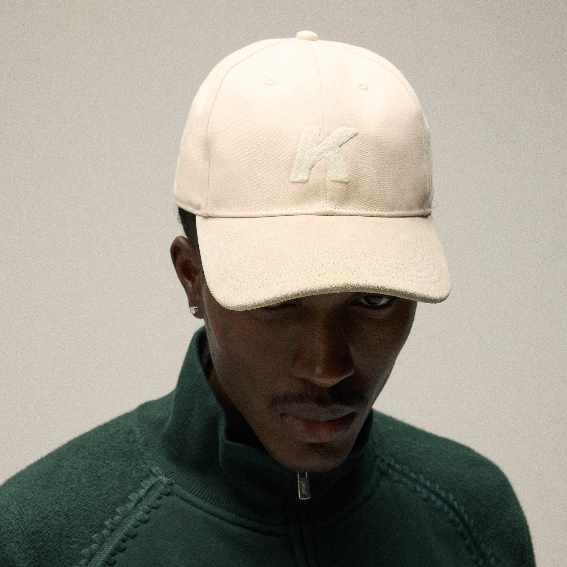 Men Kith Kith Crochet K Aaron Classic Cap With Suede Brim - Sandrift