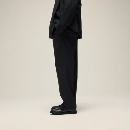 Men Kith &Kin Kylan Pleater Trouser - Black