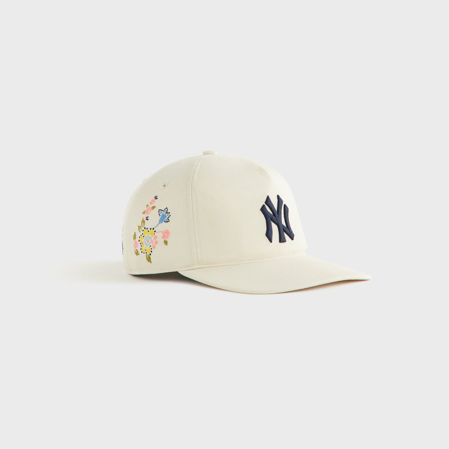 Kids Kith Kith Kids for the New York Yankees Floral Hitch Snapback - Sandrift