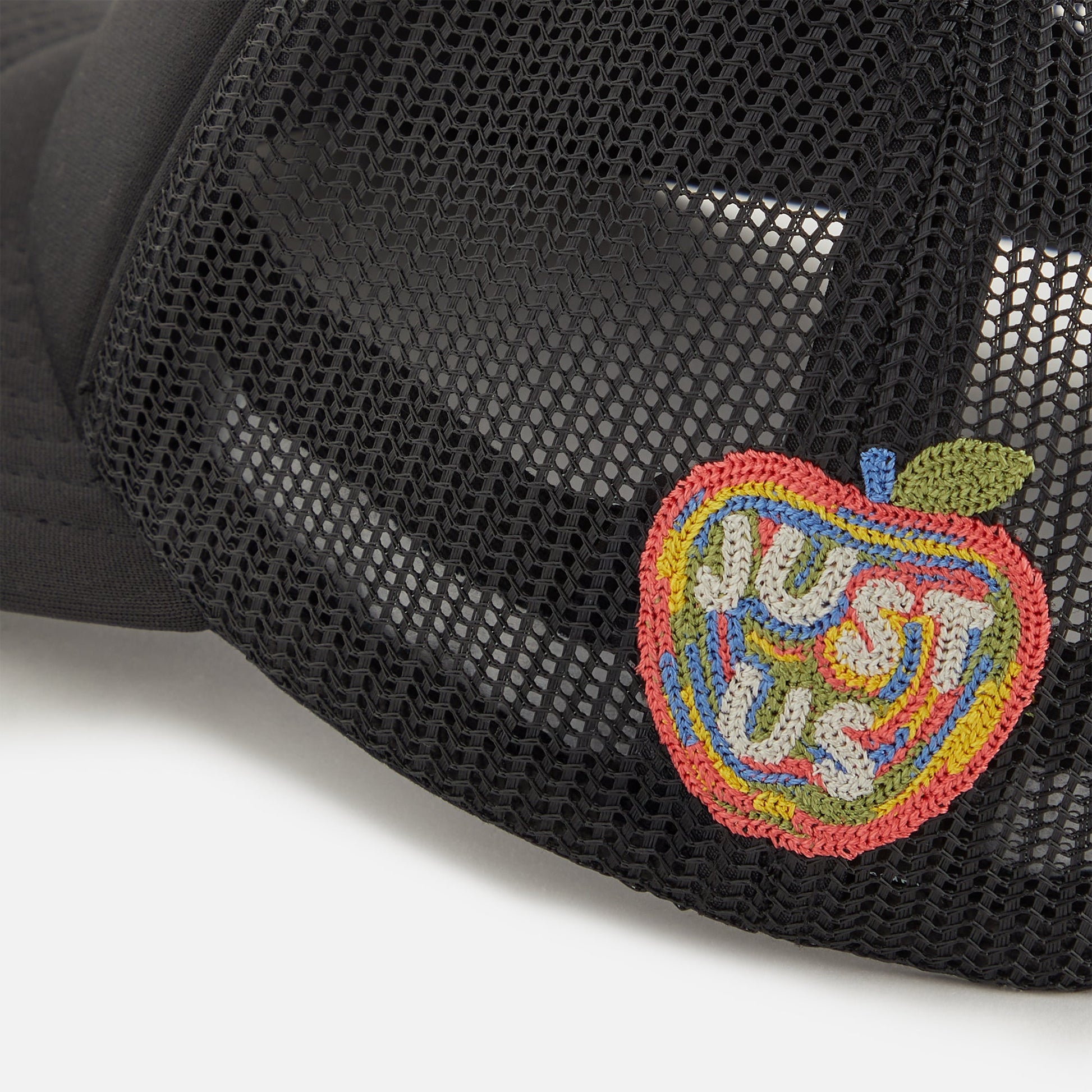 Kids Kith Kith Kids New York Classic Logo Trucker Cap - Black