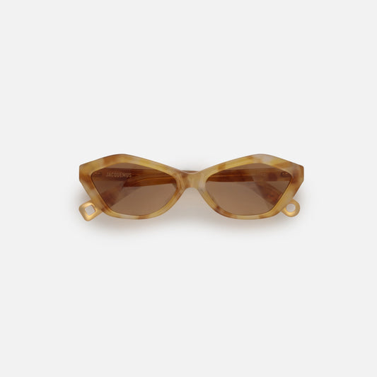 Women Kith Jacquemus Bambino Sunglasses - Beige T-Shell