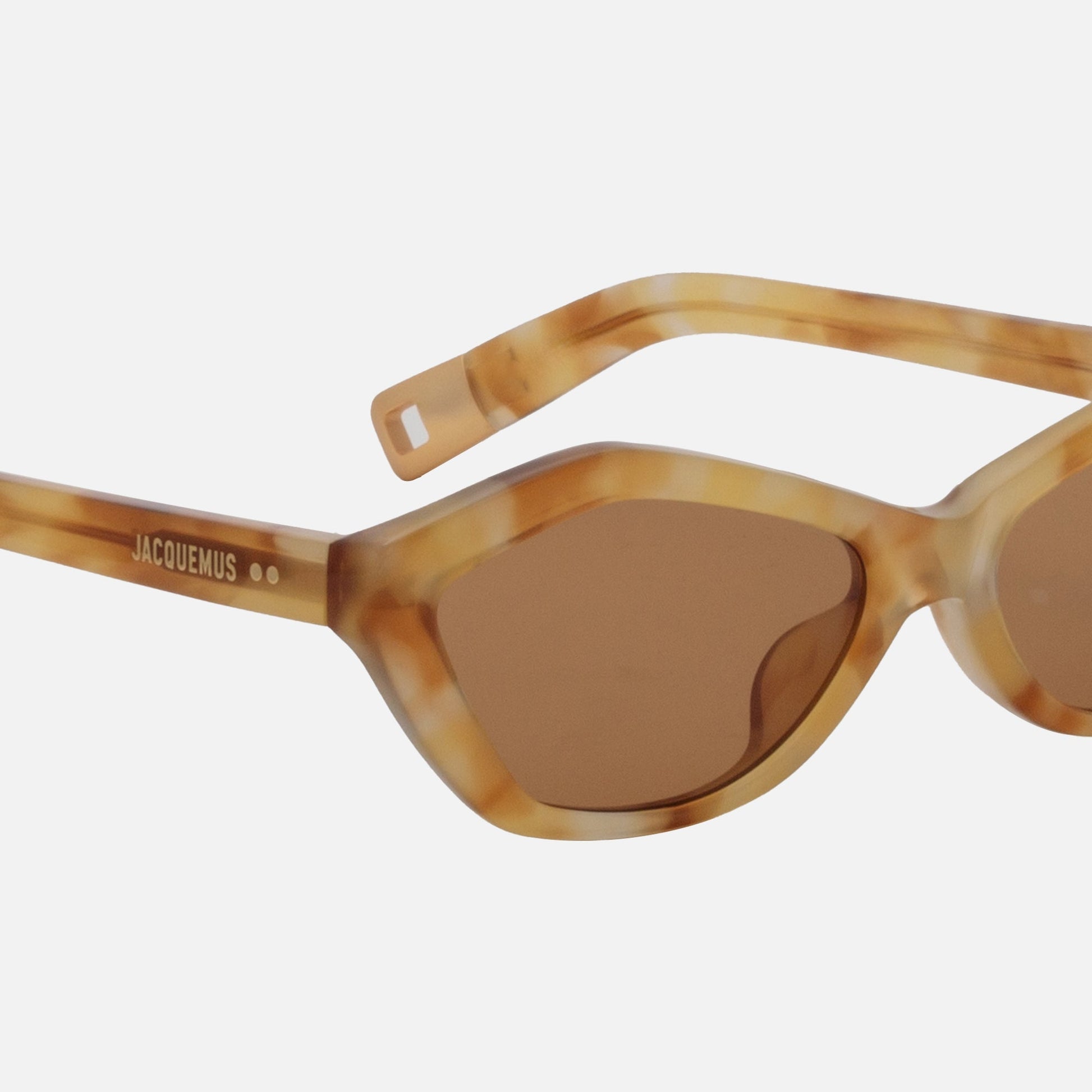 Women Kith Jacquemus Bambino Sunglasses - Beige T-Shell