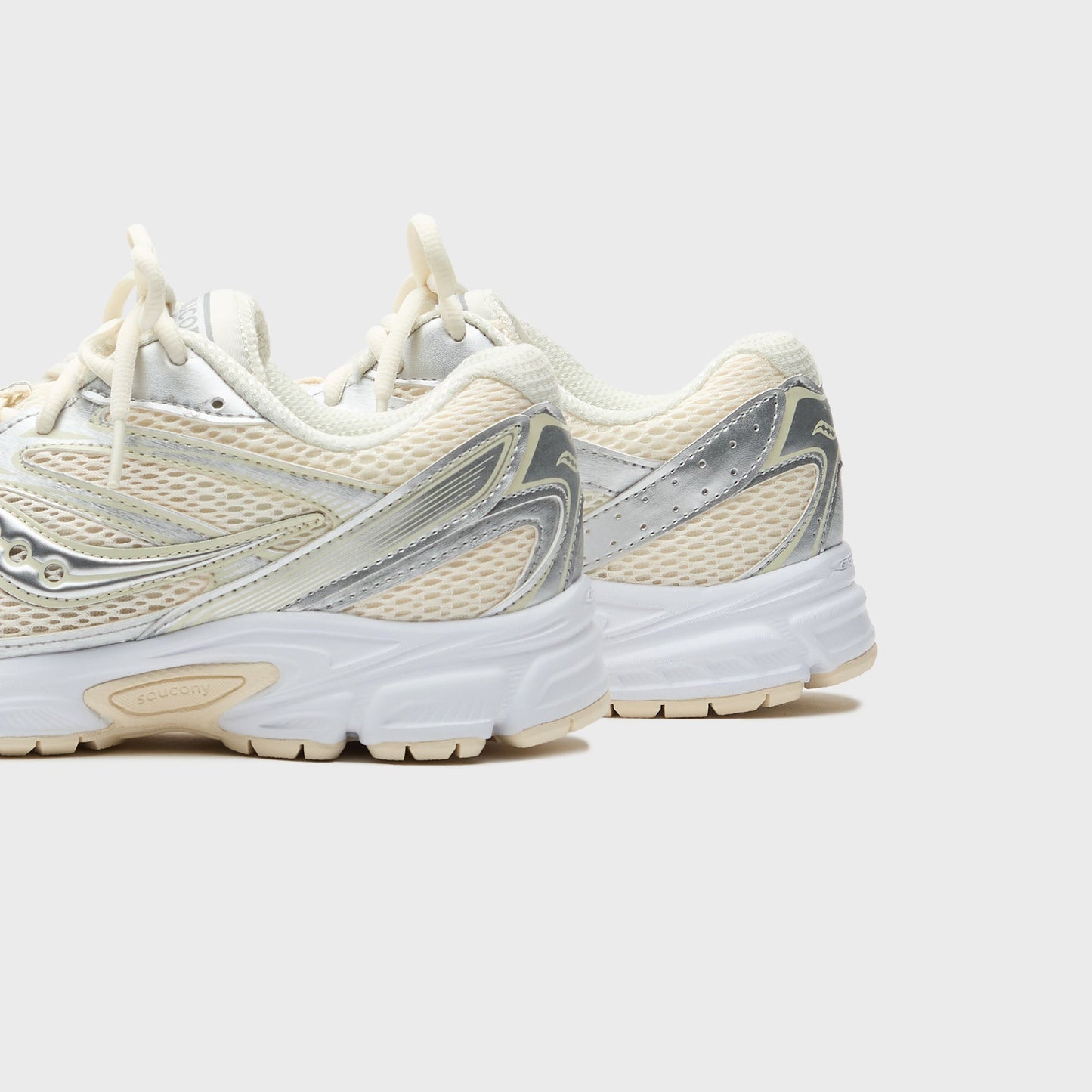 Women Kith Saucony WMNS Ride Millennium - Cream / Silver